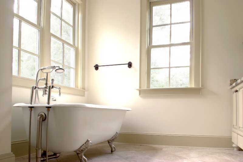 minimalist-bathroom-with-tile image